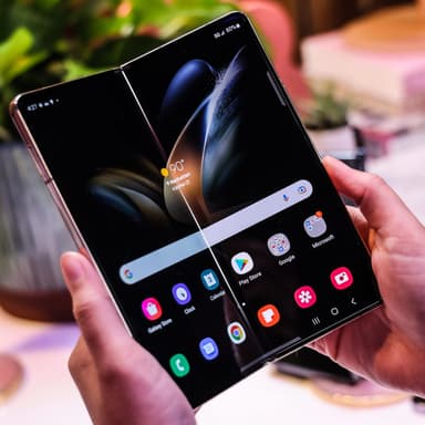 Will Samsung release a trifold phone by November 30?