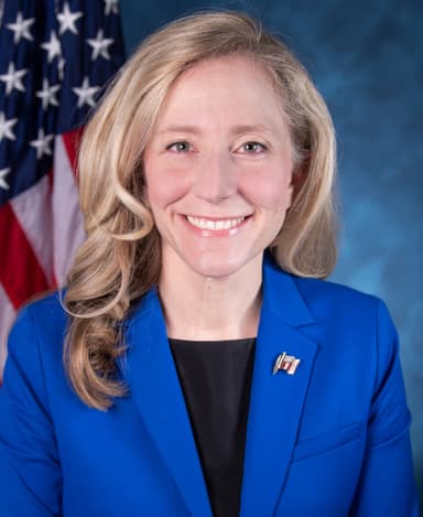 Will Abigail Spanberger win the Virginia Governor Election in 2025