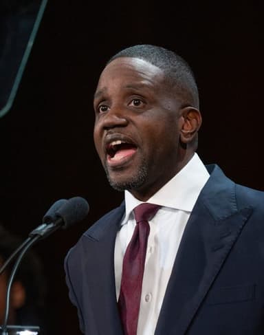 Will Solomon Kinloch win the 2025 Detroit mayoral election?